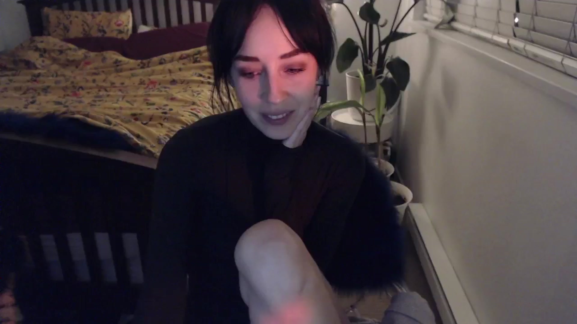 Gallery image thumbnail from AAAAAGHHHHHHH's myfreecams stream on, 01/25/2024, 04:30 image 6 of 20