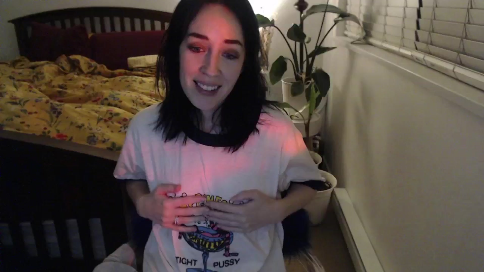 Gallery image thumbnail from AAAAAGHHHHHHH's myfreecams stream on, 02/16/2024, 04:08 image 13 of 20