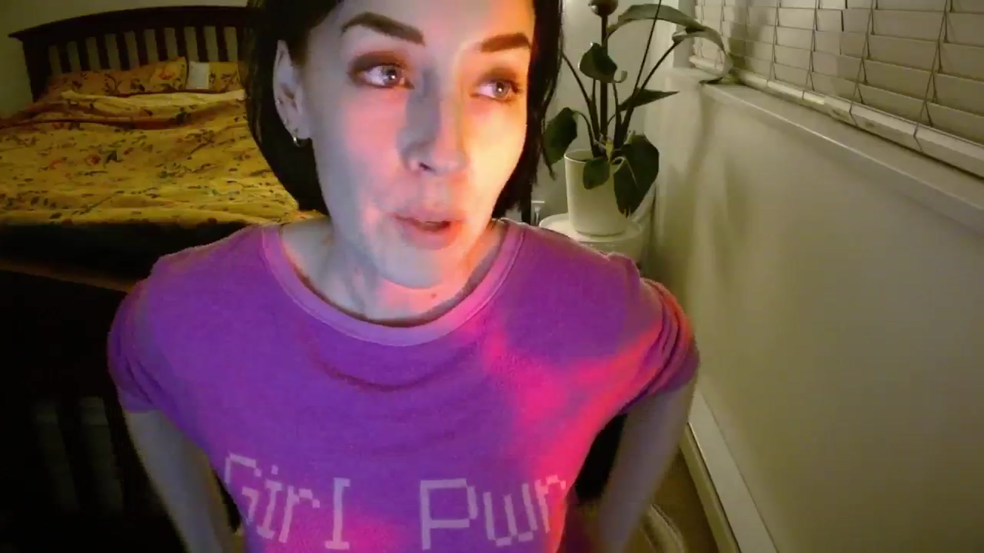 Gallery image thumbnail from AAAAAGHHHHHHH's myfreecams stream on, 03/13/2024, 04:09 image 17 of 20