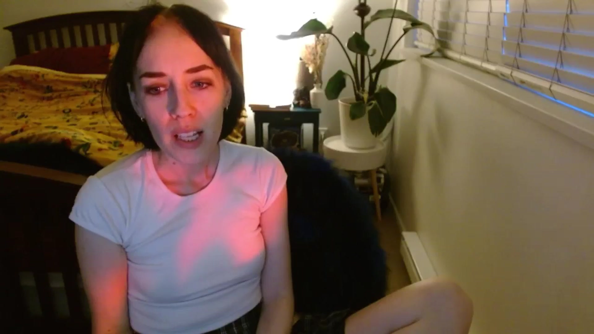 Gallery image thumbnail from AAAAAGHHHHHHH's myfreecams stream on, 03/19/2024, 03:40 image 2 of 20