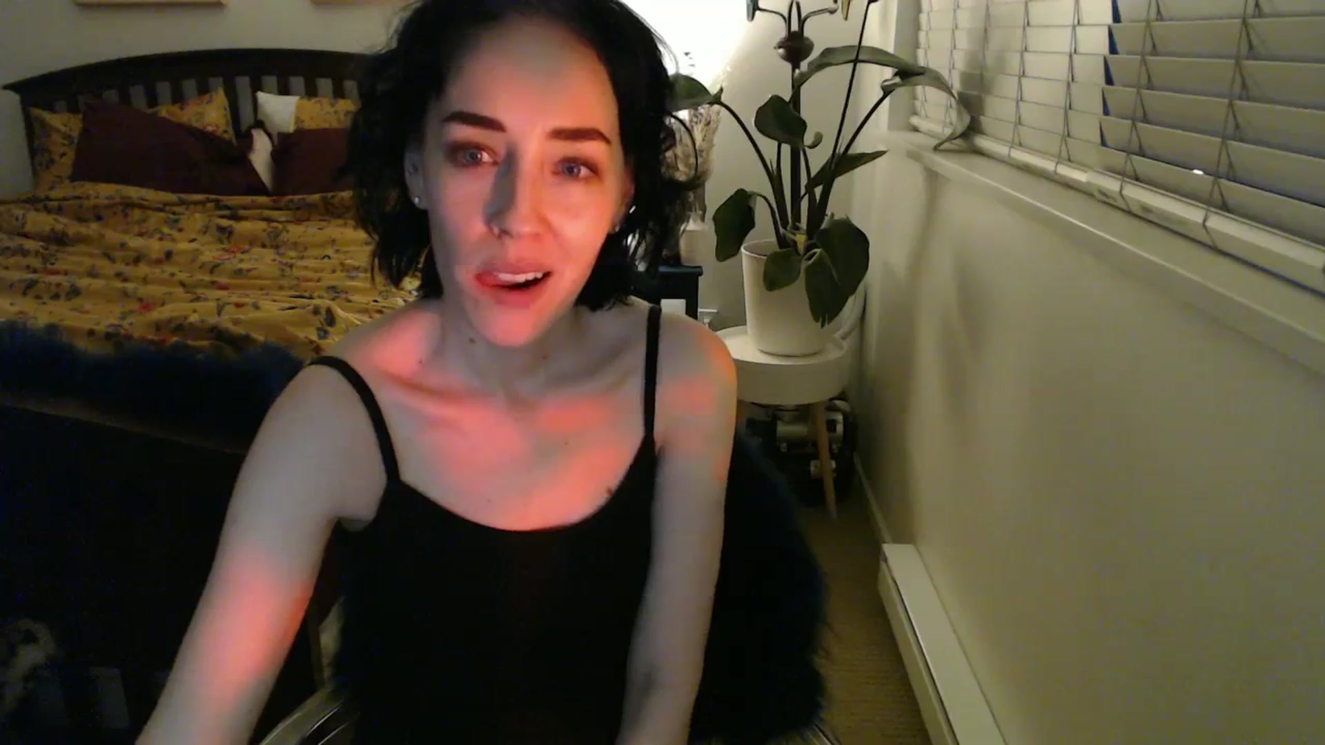 Gallery image thumbnail from AAAAAGHHHHHHH's myfreecams stream on, 04/08/2024, 03:41 image 17 of 20