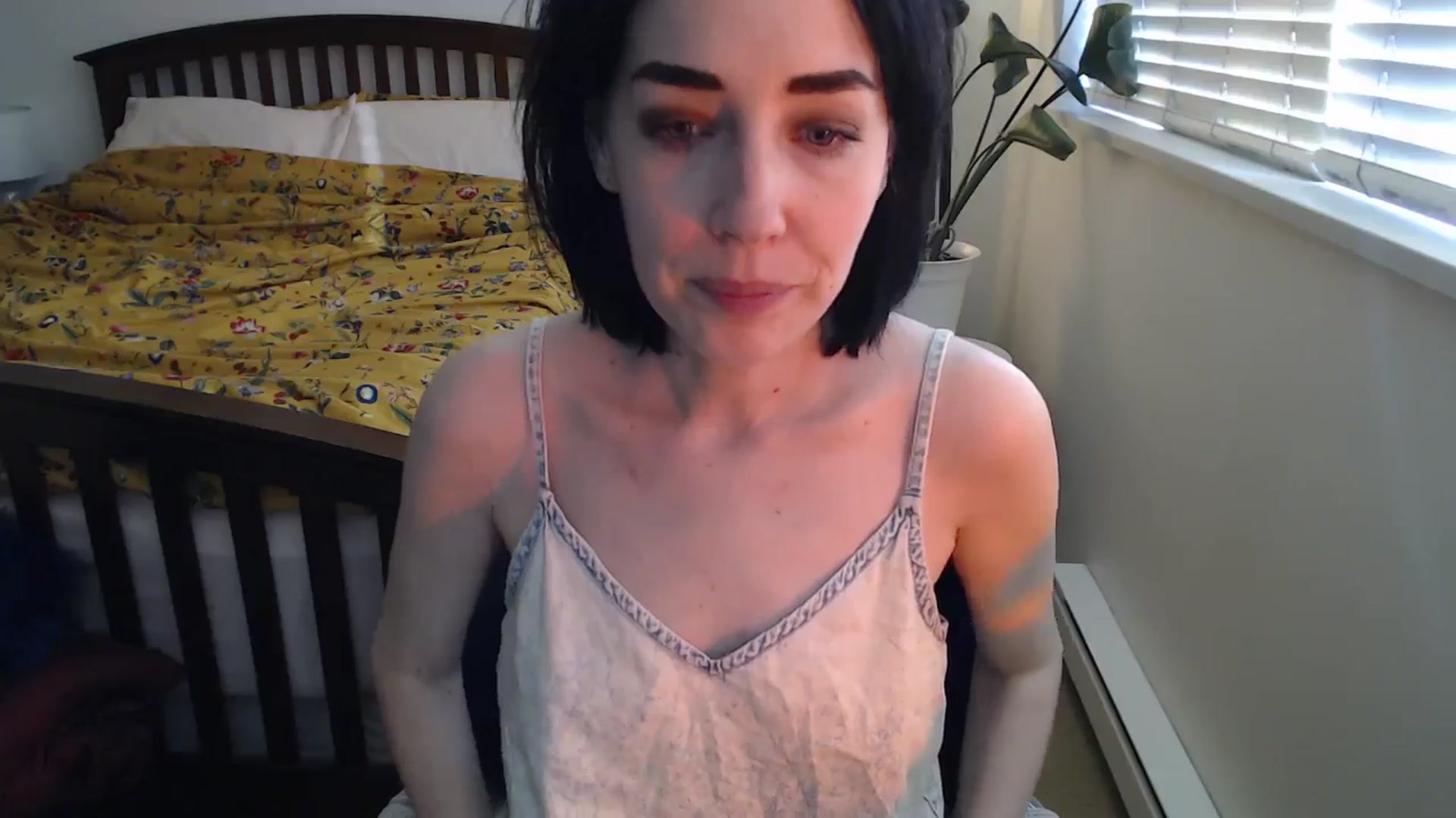 Gallery image thumbnail from AAAAAGHHHHHHH's myfreecams stream on, 06/10/2024, 04:10 image 10 of 20