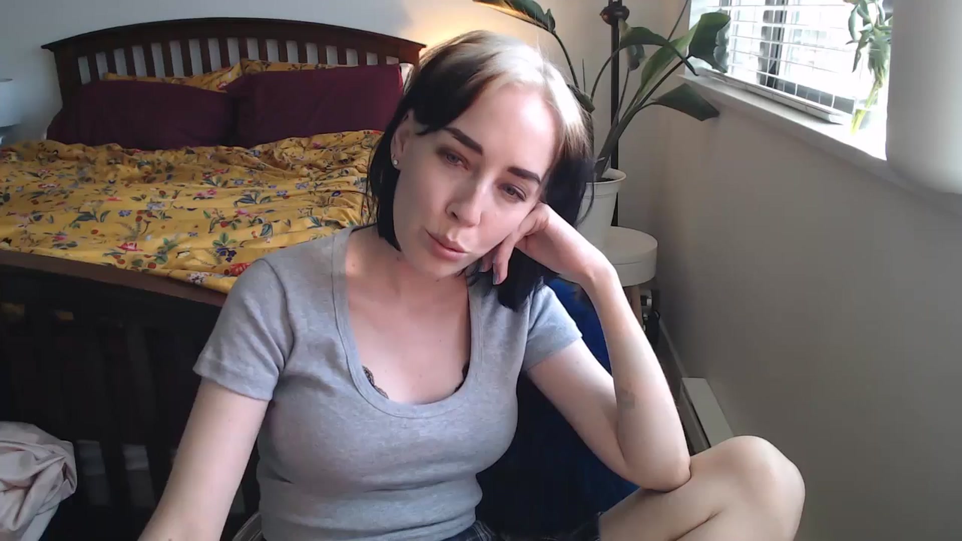 Gallery image thumbnail from AAAAAGHHHHHHH's myfreecams stream on, 06/22/2024, 02:22 image 6 of 20