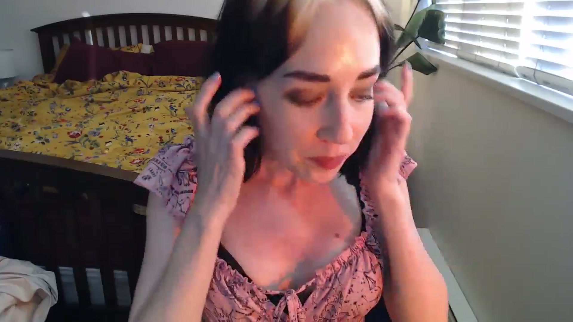 Gallery image thumbnail from AAAAAGHHHHHHH's myfreecams stream on, 07/03/2024, 04:27 image 10 of 20