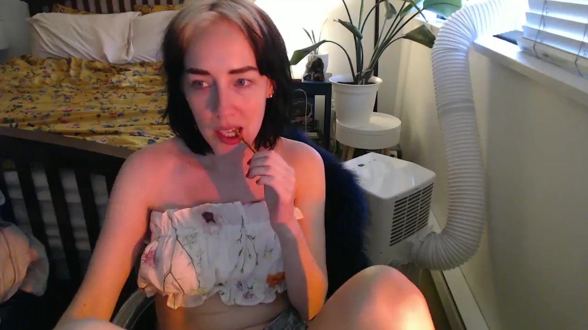 Gallery image thumbnail from AAAAAGHHHHHHH's myfreecams stream on, 07/08/2024, 04:06 image 8 of 20