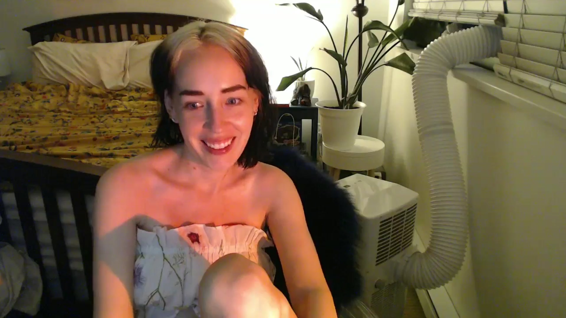 Gallery image thumbnail from AAAAAGHHHHHHH's myfreecams stream on, 07/08/2024, 05:11 image 19 of 20