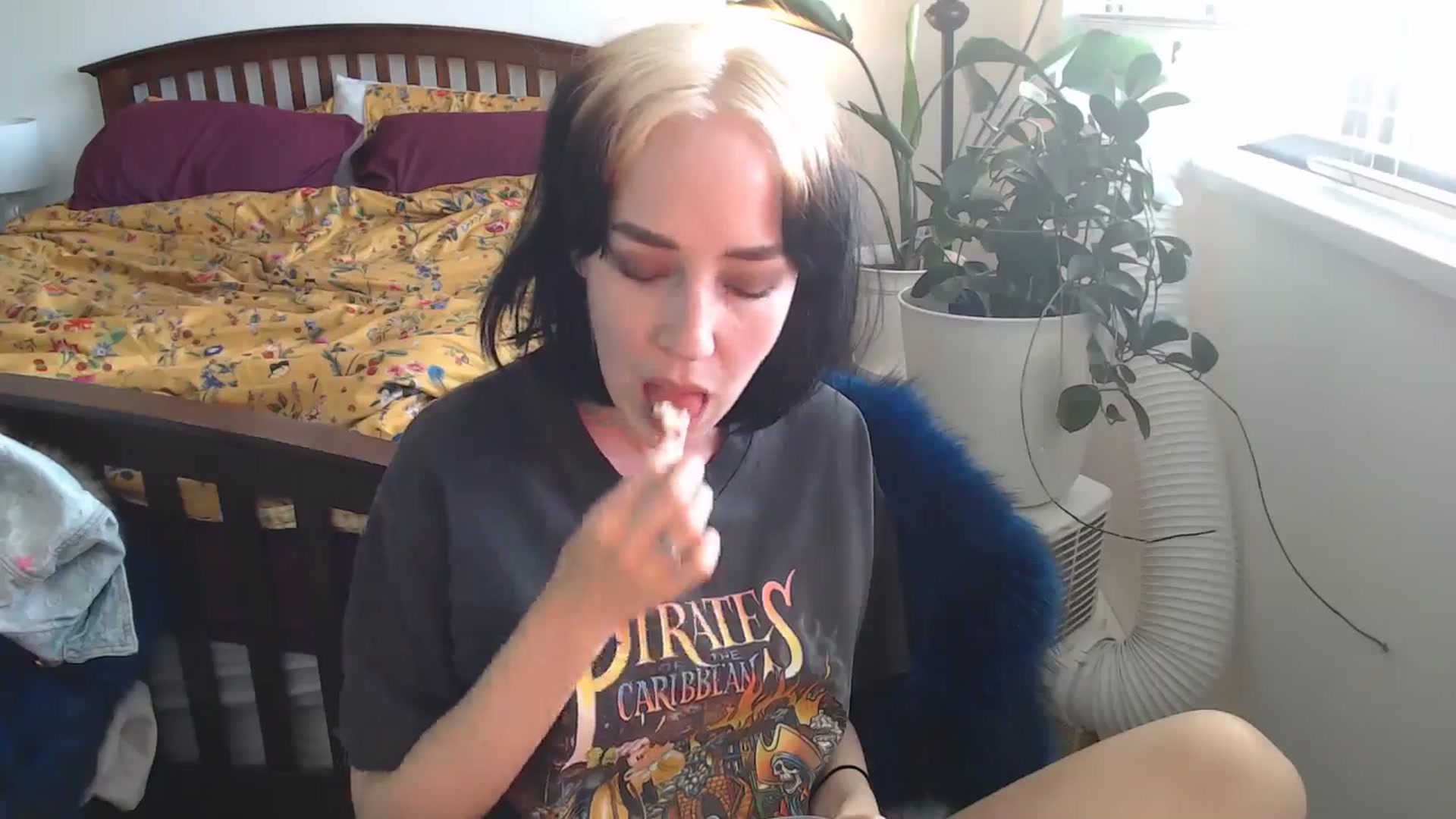 Gallery image thumbnail from AAAAAGHHHHHHH's myfreecams stream on, 07/17/2024, 02:04 image 10 of 20