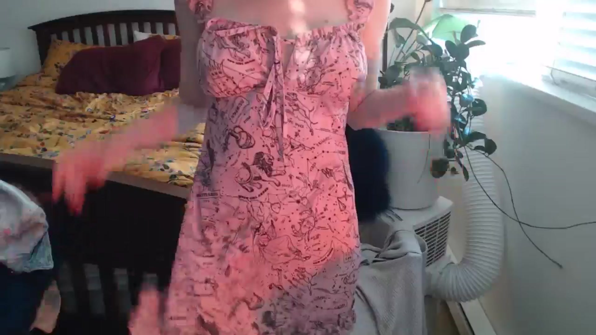 Gallery image thumbnail from AAAAAGHHHHHHH's myfreecams stream on, 07/18/2024, 04:27 image 6 of 20