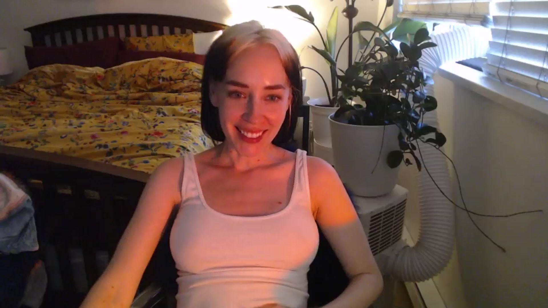 Gallery image thumbnail from AAAAAGHHHHHHH's myfreecams stream on, 07/19/2024, 04:01 image 11 of 20