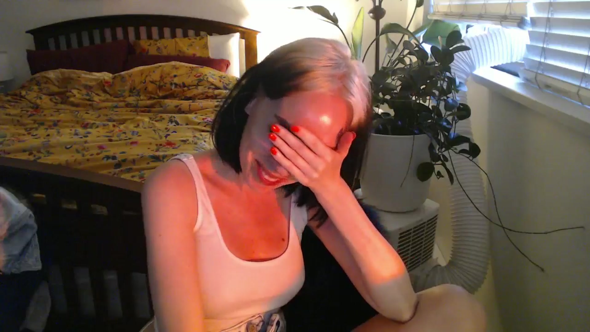 Gallery image thumbnail from AAAAAGHHHHHHH's myfreecams stream on, 07/19/2024, 04:01 image 17 of 20