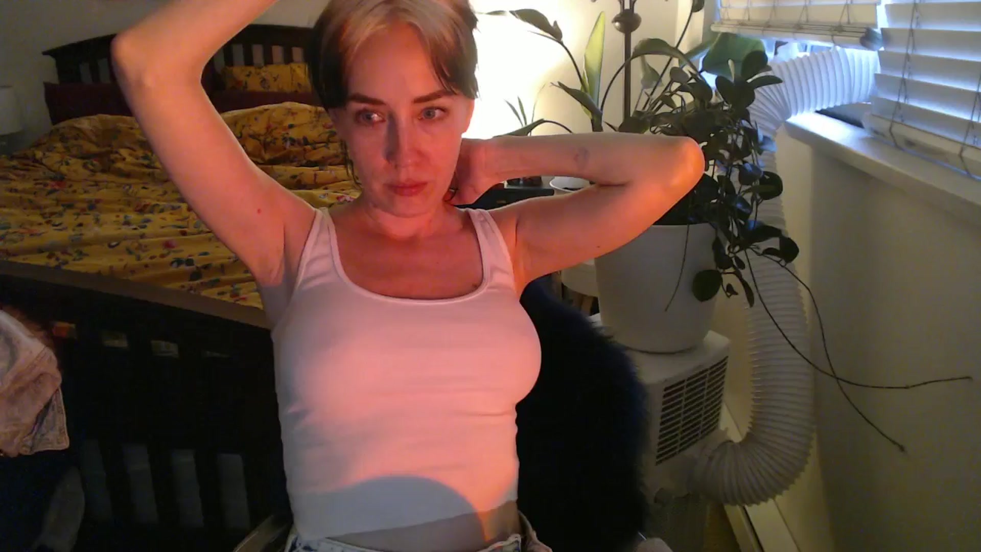 Gallery image thumbnail from AAAAAGHHHHHHH's myfreecams stream on, 07/19/2024, 04:55 image 3 of 20