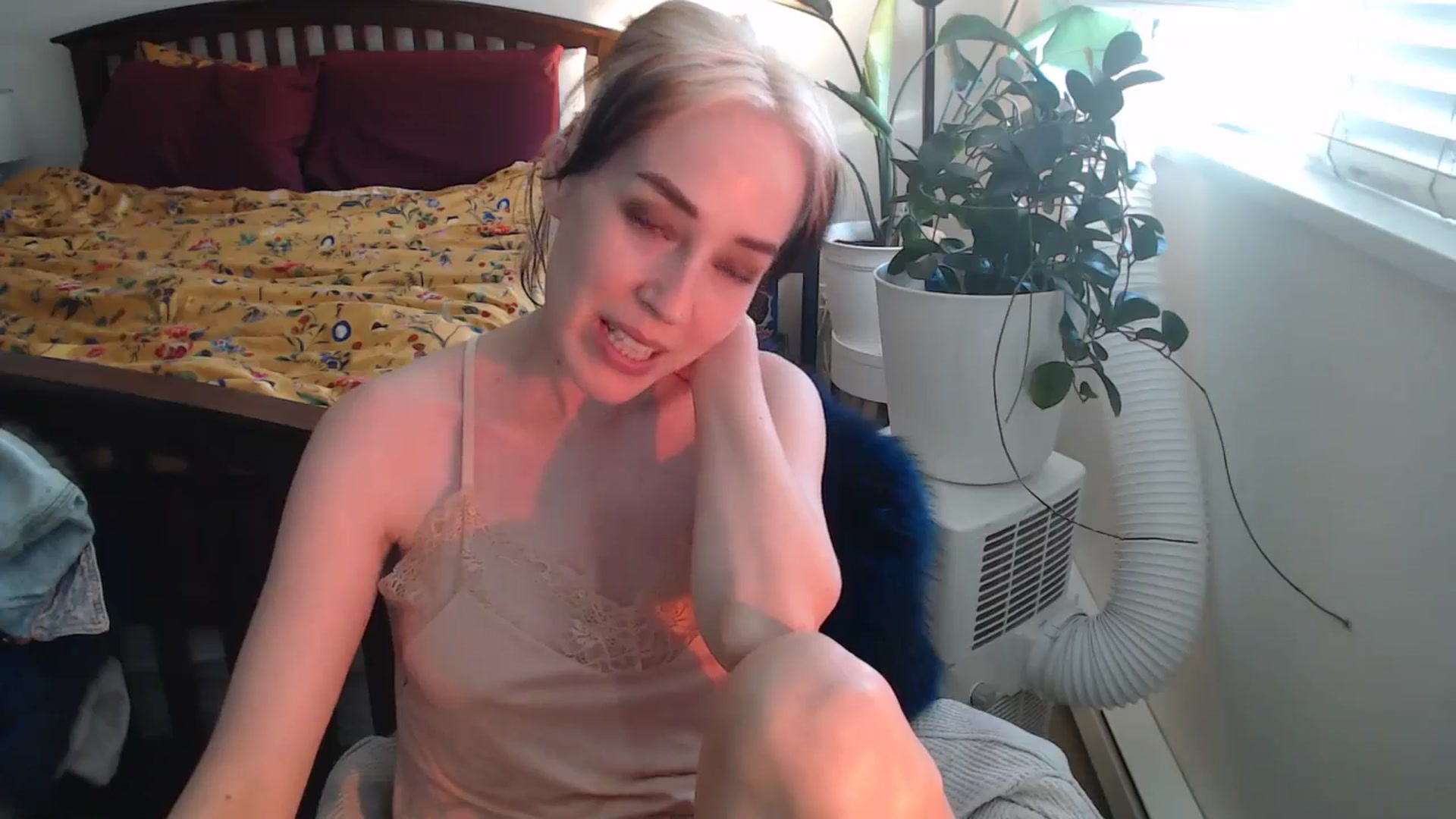 Gallery image thumbnail from AAAAAGHHHHHHH's myfreecams stream on, 07/20/2024, 04:12 image 7 of 20