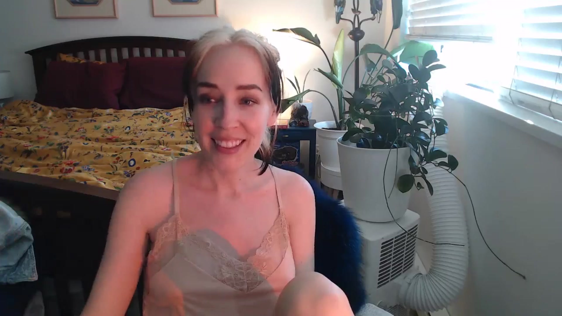 Gallery image thumbnail from AAAAAGHHHHHHH's myfreecams stream on, 07/20/2024, 04:12 image 6 of 20