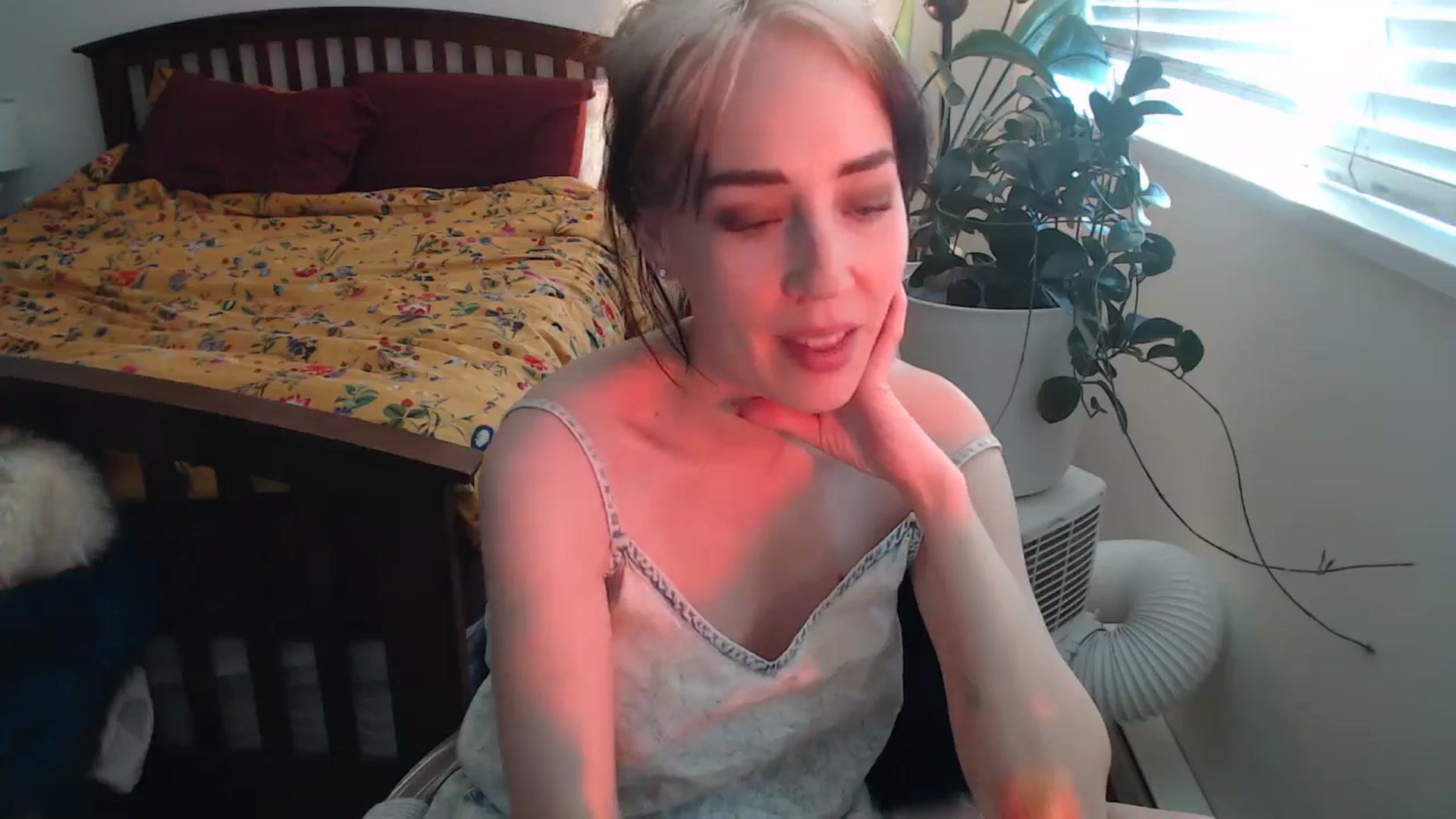 Gallery image thumbnail from AAAAAGHHHHHHH's myfreecams stream on, 07/26/2024, 04:04 image 10 of 20