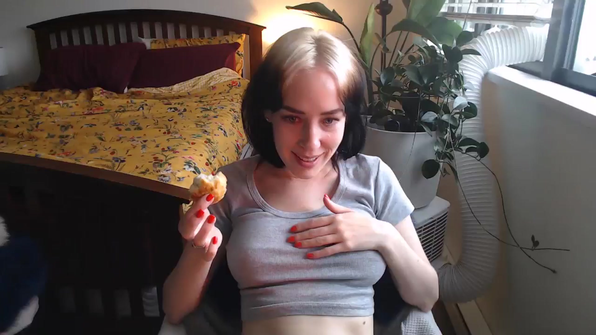 Gallery image thumbnail from AAAAAGHHHHHHH's myfreecams stream on, 07/31/2024, 02:43 image 14 of 20