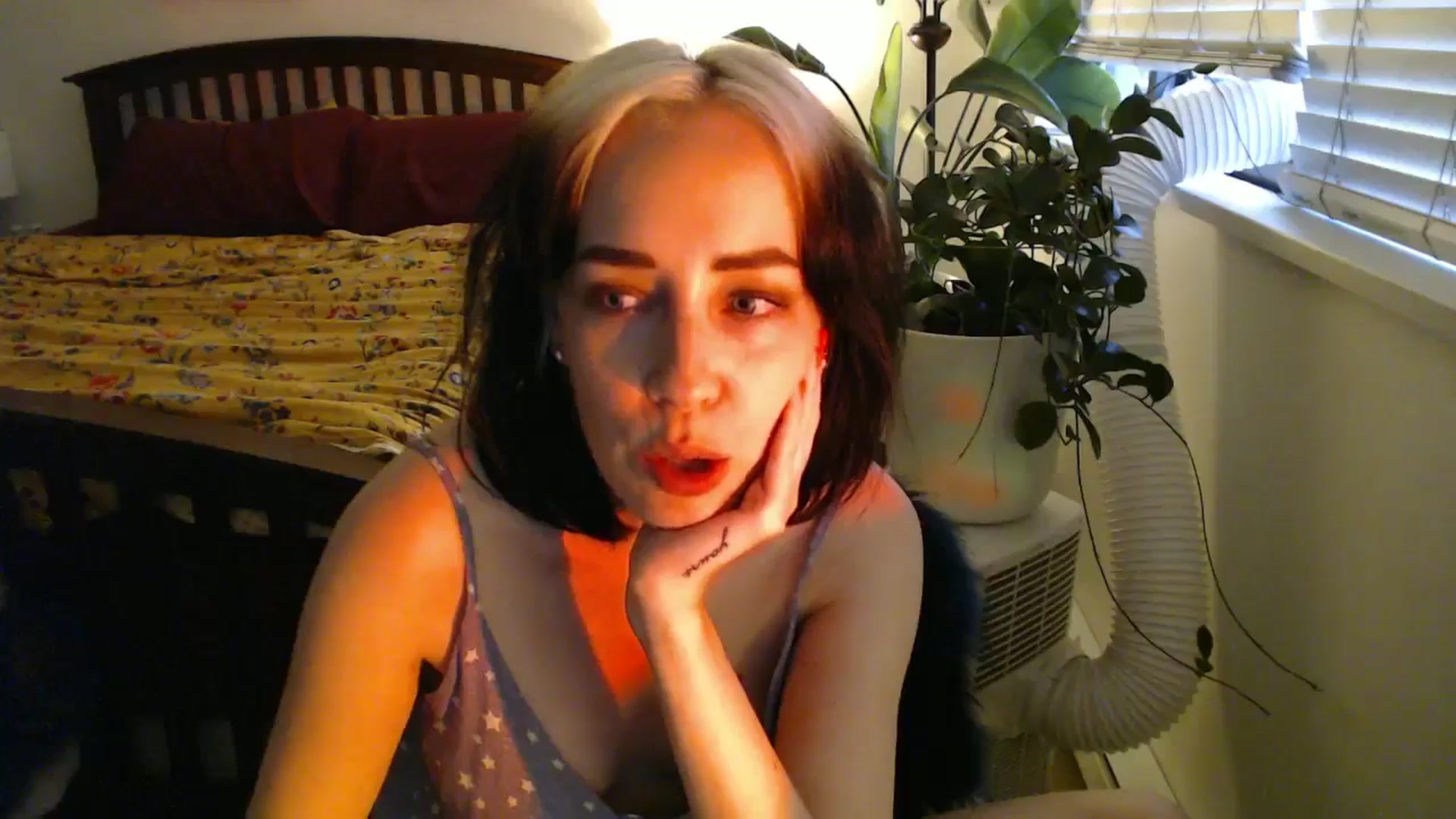 Gallery image thumbnail from AAAAAGHHHHHHH's myfreecams stream on, 08/07/2024, 03:50 image 14 of 20