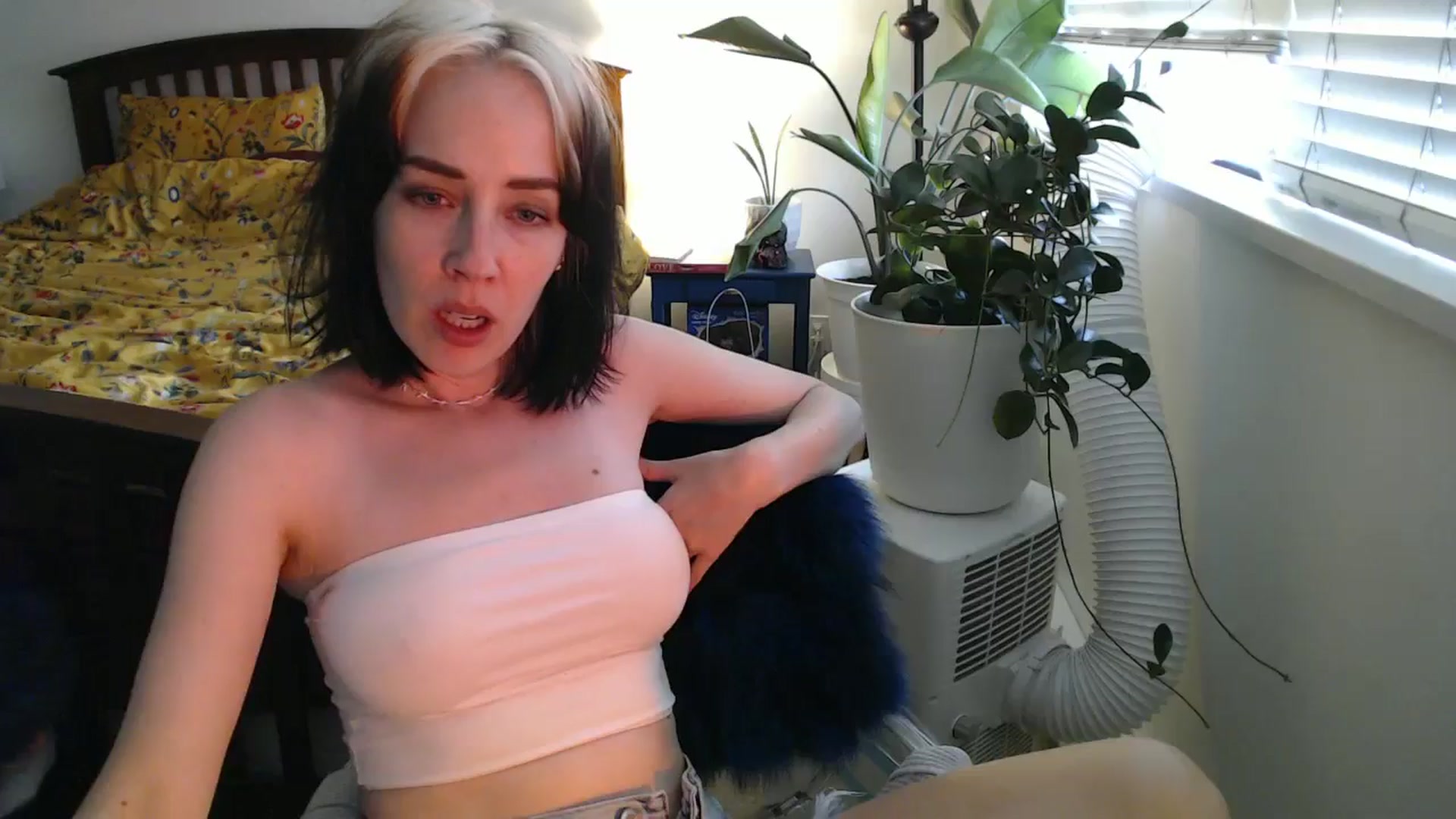 Gallery image thumbnail from AAAAAGHHHHHHH's myfreecams stream on, 08/10/2024, 02:43 image 9 of 20