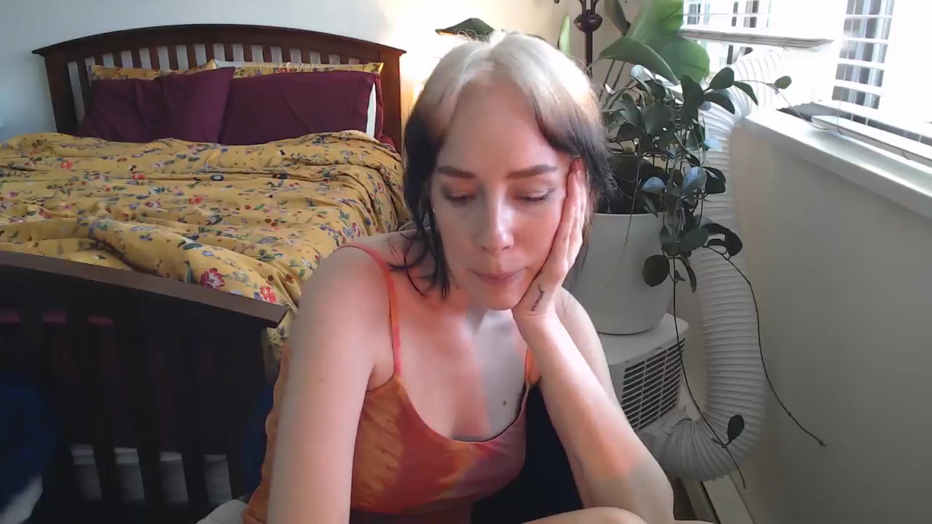 Gallery image thumbnail from AAAAAGHHHHHHH's myfreecams stream on, 08/15/2024, 02:23 image 2 of 20