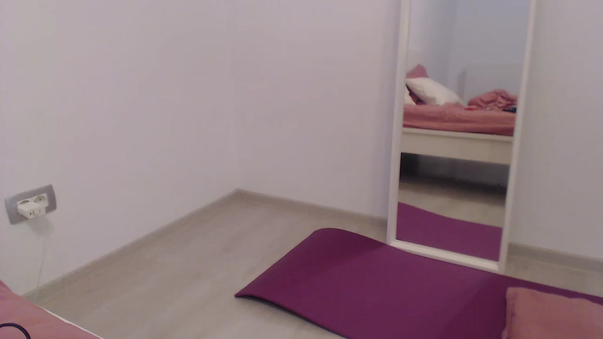 Gallery image thumbnail from AAAAVAAAA's myfreecams stream on, 12/01/2022, 17:30 image 3 of 20