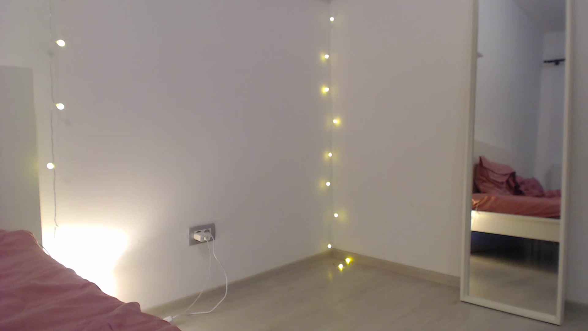 Gallery image thumbnail from AAAAVAAAA's myfreecams stream on, 12/26/2022, 16:42 image 3 of 20