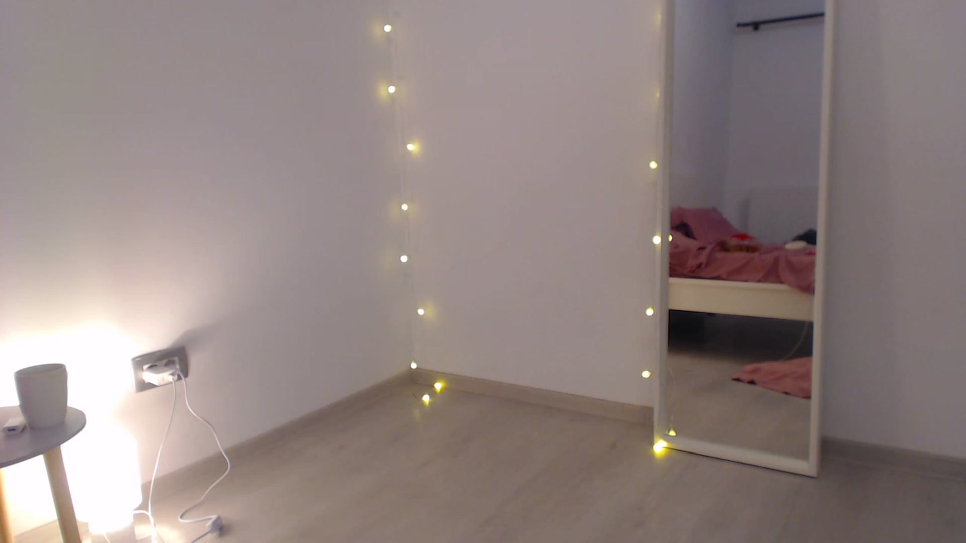 Gallery image thumbnail from AAAAVAAAA's myfreecams stream on, 12/28/2022, 23:33 image 18 of 20