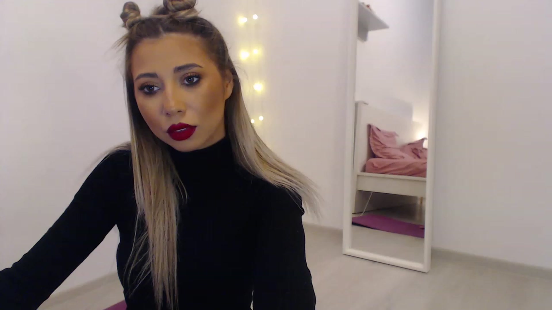 Gallery image thumbnail from AAAAVAAAA's myfreecams stream on, 12/30/2022, 17:48 image 3 of 20