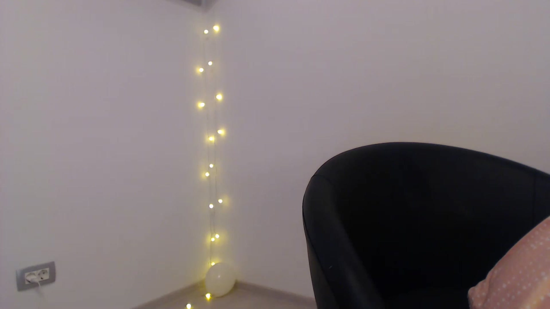 Gallery image thumbnail from AAAAVAAAA's myfreecams stream on, 01/02/2023, 18:52 image 8 of 20