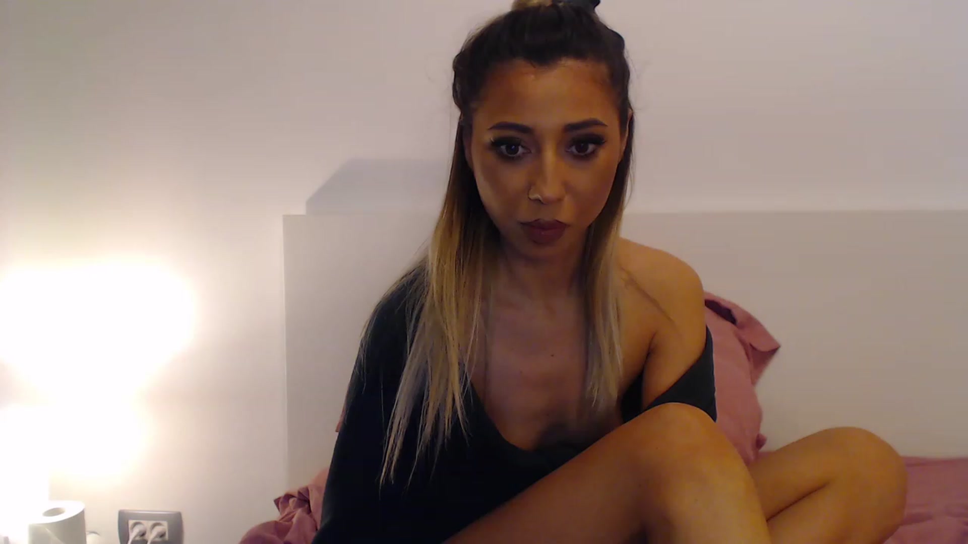 Gallery image thumbnail from AAAAVAAAA's myfreecams stream on, 05/17/2023, 20:42 image 20 of 20