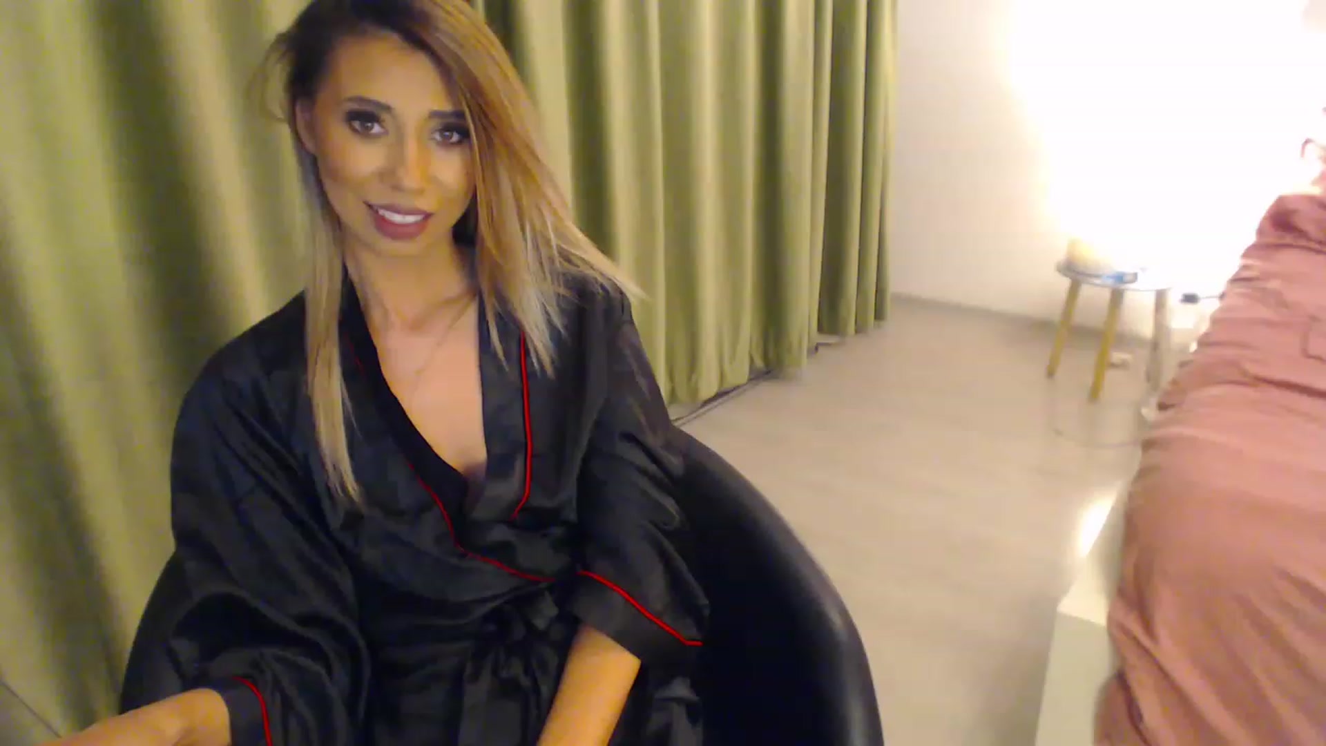 Gallery image thumbnail from AAAAVAAAA's myfreecams stream on, 06/07/2023, 23:50 image 5 of 20
