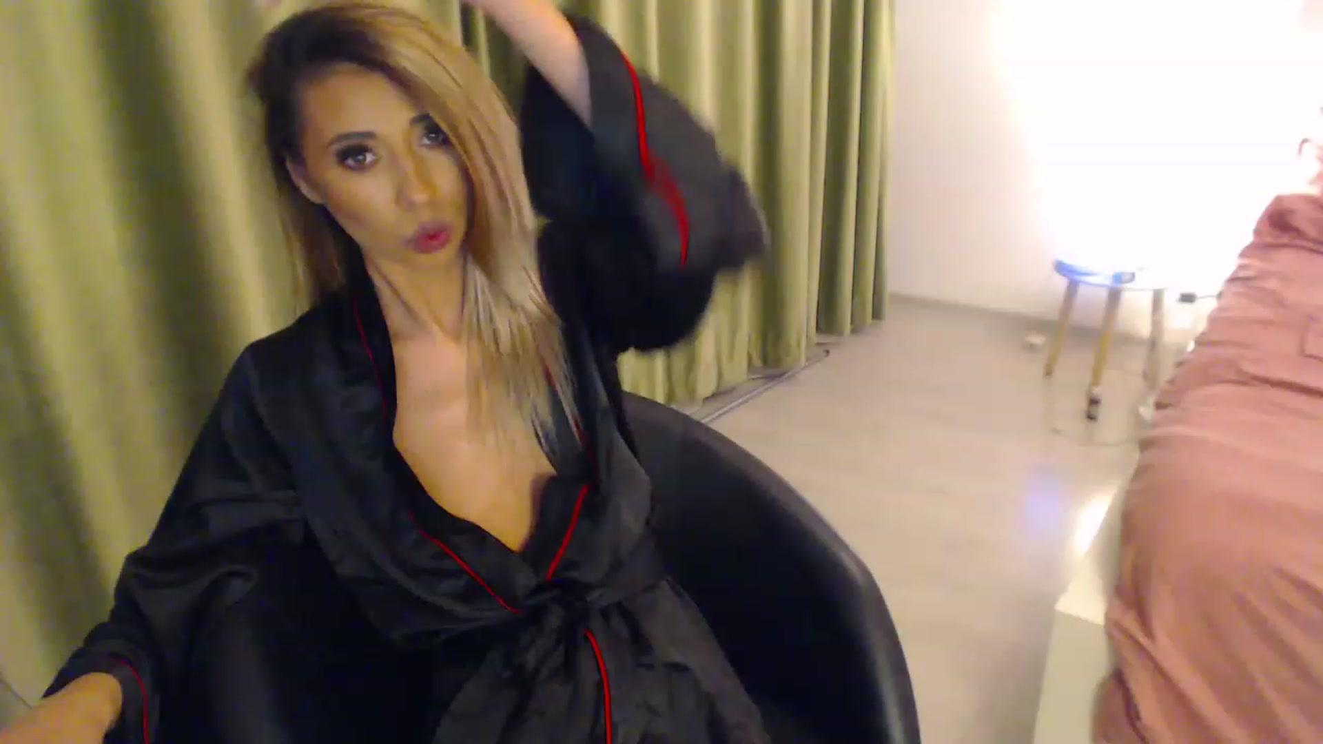 Gallery image thumbnail from AAAAVAAAA's myfreecams stream on, 06/07/2023, 23:50 image 12 of 20