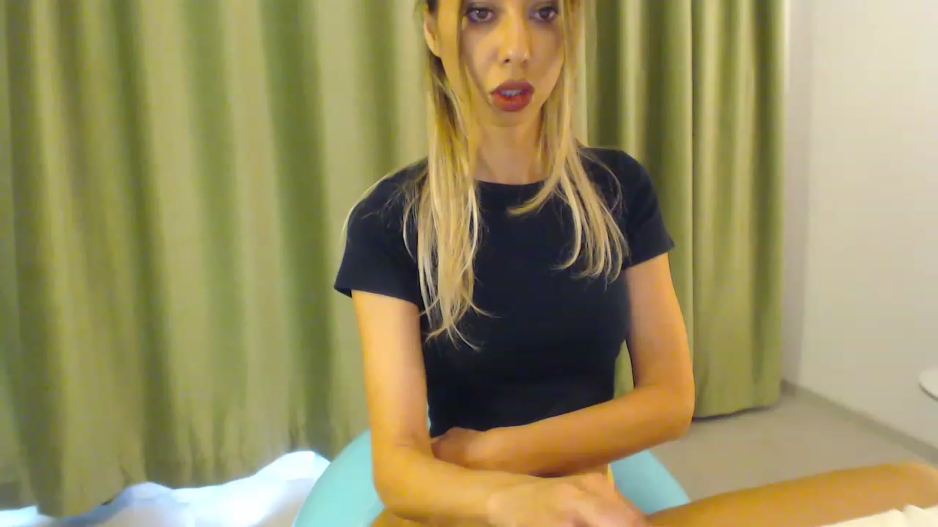 Gallery image thumbnail from AAAAVAAAA's myfreecams stream on, 06/16/2023, 18:39 image 1 of 20