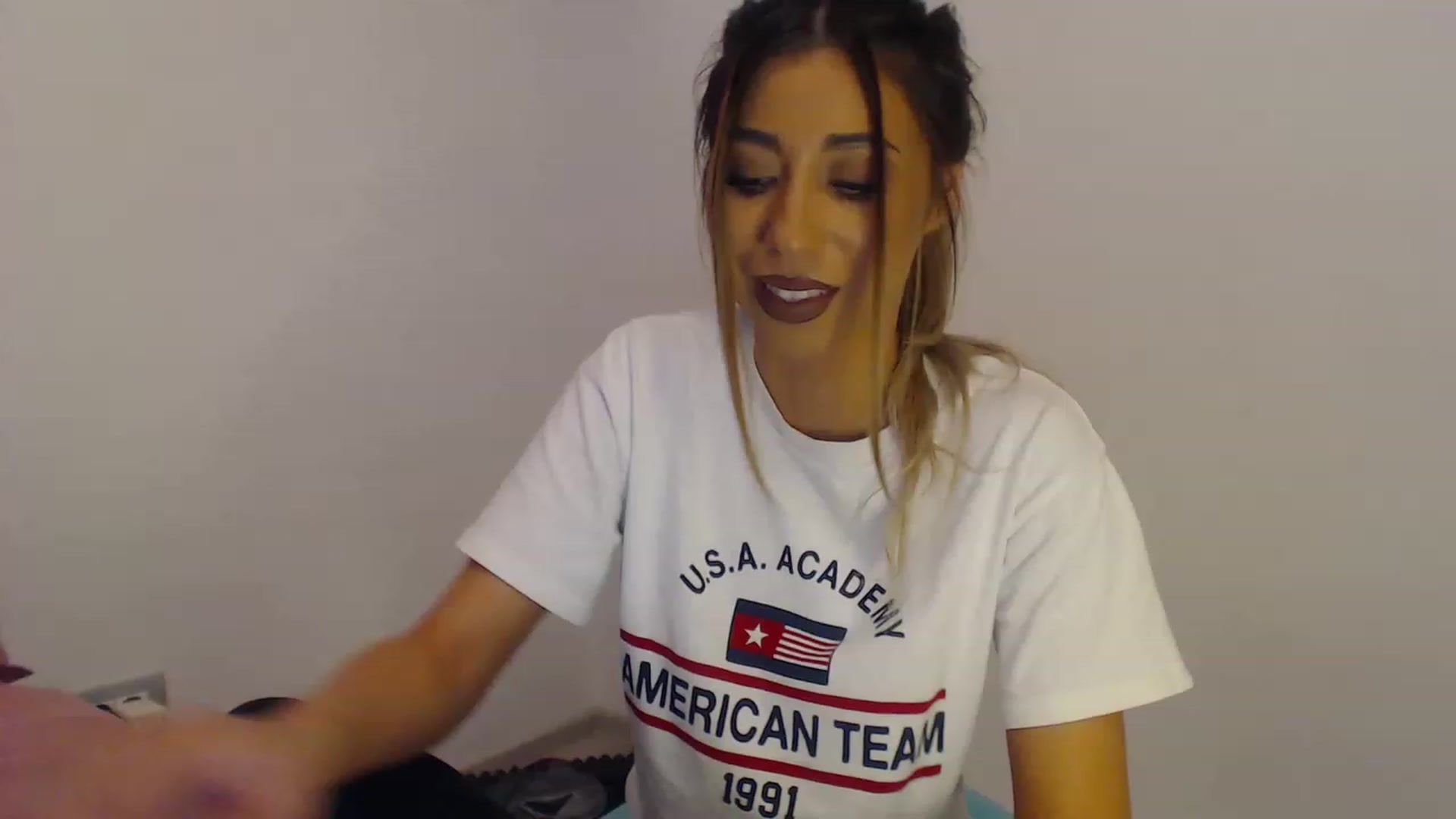 Gallery image thumbnail from AAAAVAAAA's myfreecams stream on, 06/19/2023, 18:04 image 9 of 20
