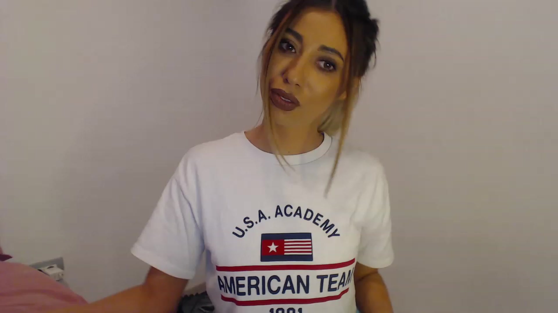 Gallery image thumbnail from AAAAVAAAA's myfreecams stream on, 06/19/2023, 18:04 image 6 of 20