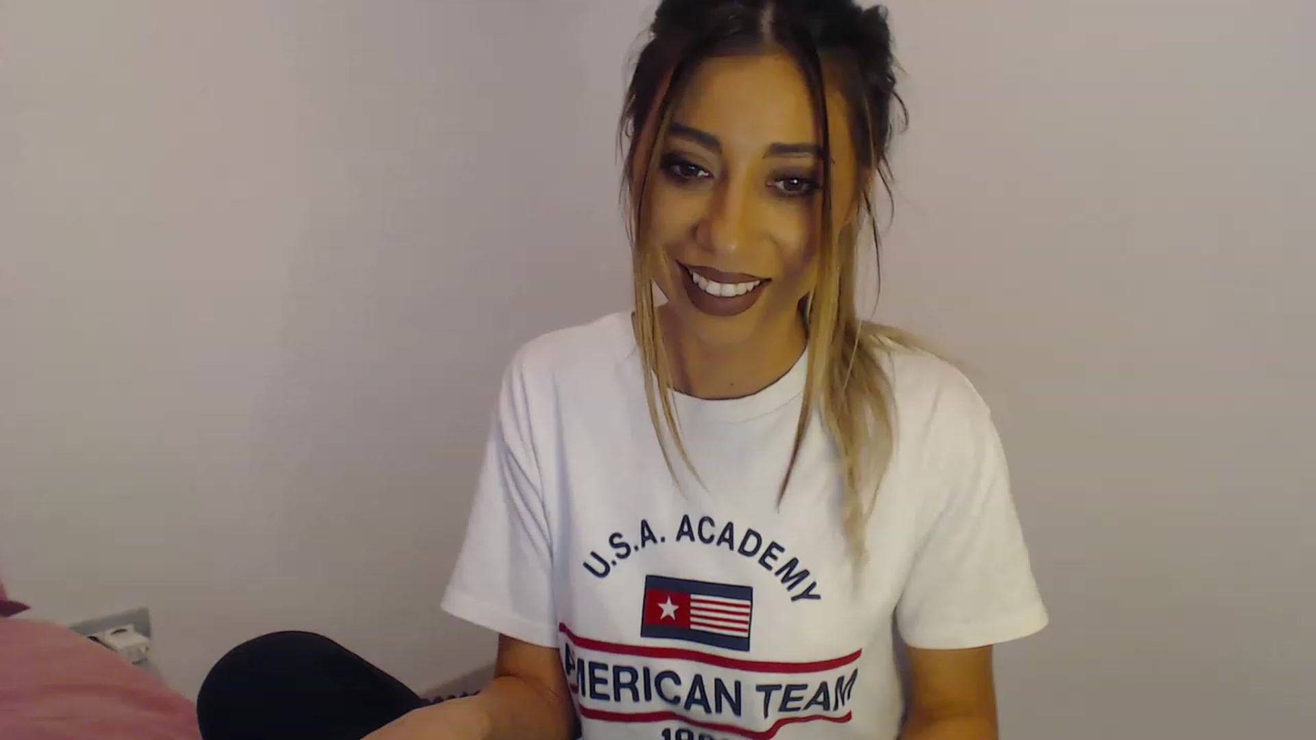 Gallery image thumbnail from AAAAVAAAA's myfreecams stream on, 06/19/2023, 18:04 image 5 of 20