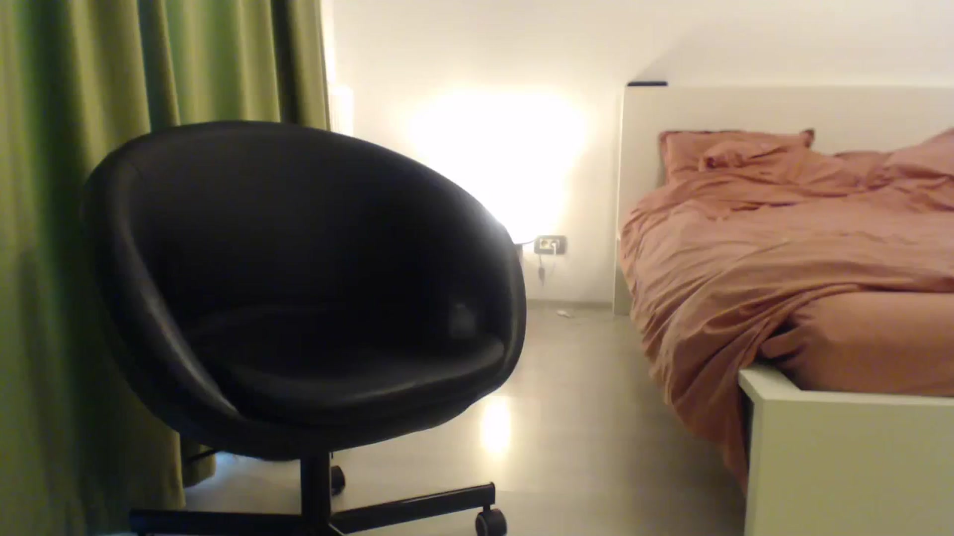 Gallery image thumbnail from AAAAVAAAA's myfreecams stream on, 08/04/2023, 15:21 image 17 of 20