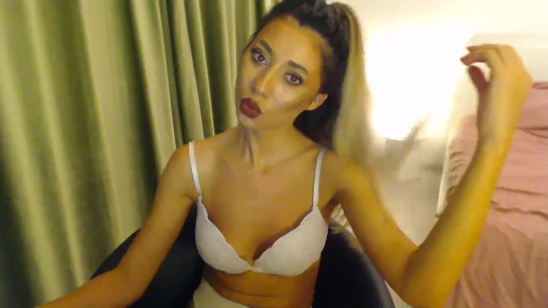Gallery image thumbnail from AAAAVAAAA's myfreecams stream on, 08/16/2023, 23:01 image 15 of 20