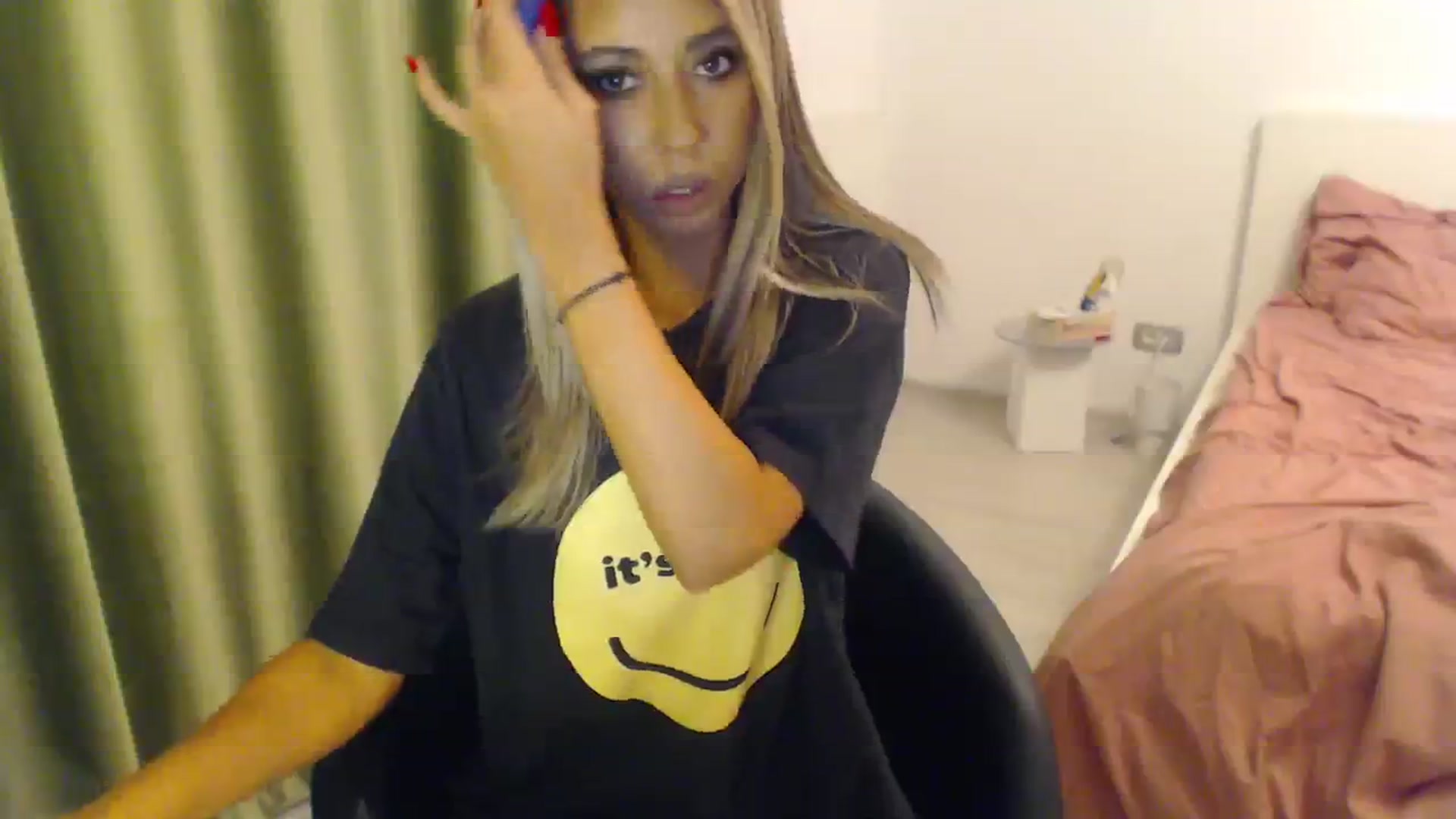Gallery image thumbnail from AAAAVAAAA's myfreecams stream on, 10/18/2023, 19:38 image 9 of 20