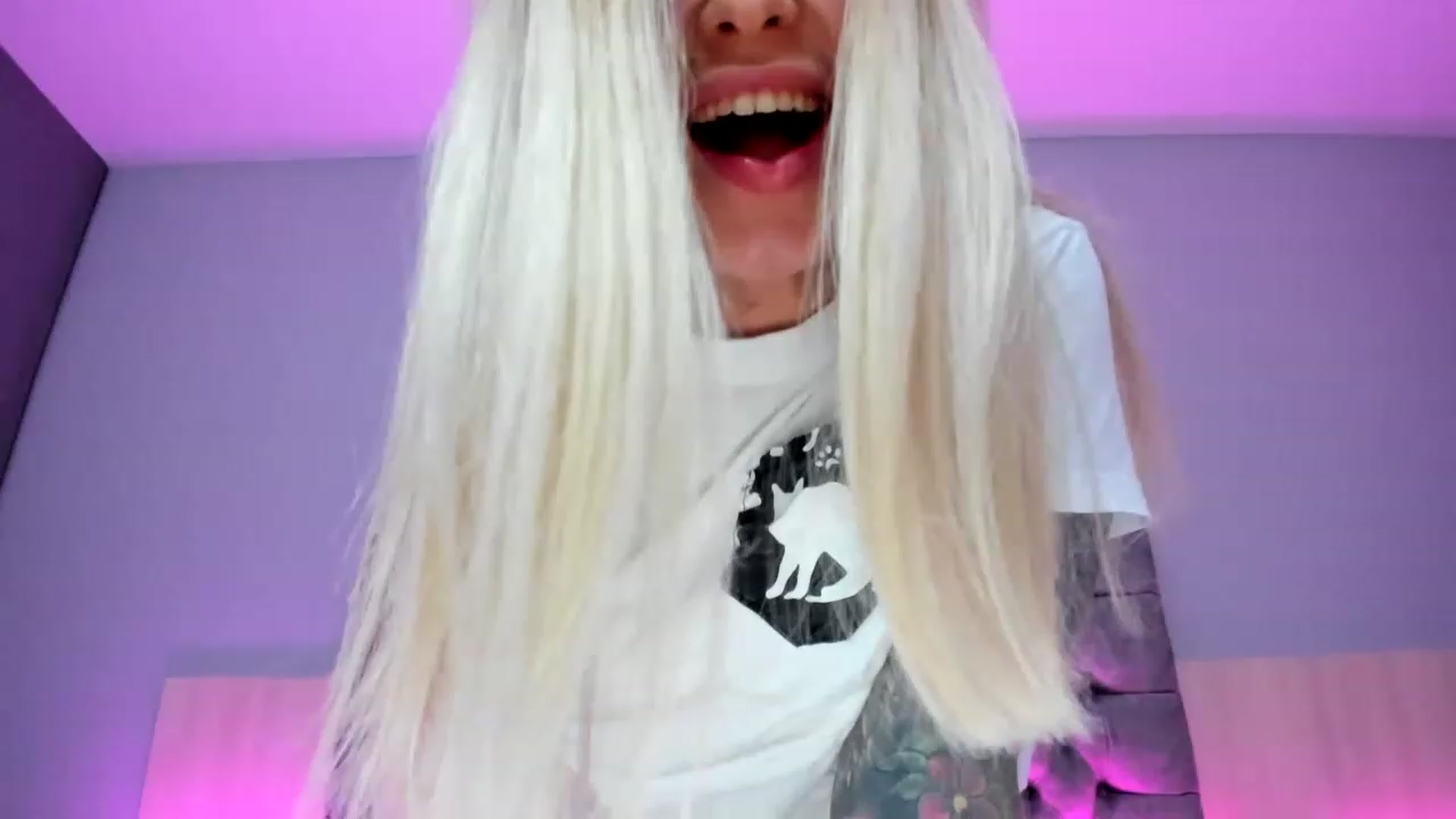 Gallery image thumbnail from AAA_Yas's myfreecams stream on, 11/27/2022, 22:42 image 1 of 20