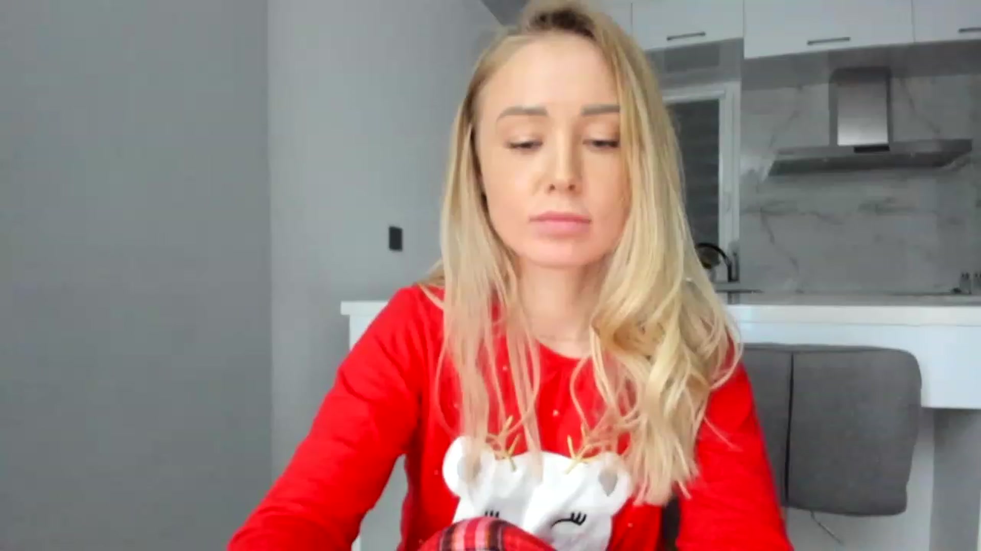 Gallery image thumbnail from AAA_Yas's myfreecams stream on, 12/05/2022, 24:38 image 19 of 20