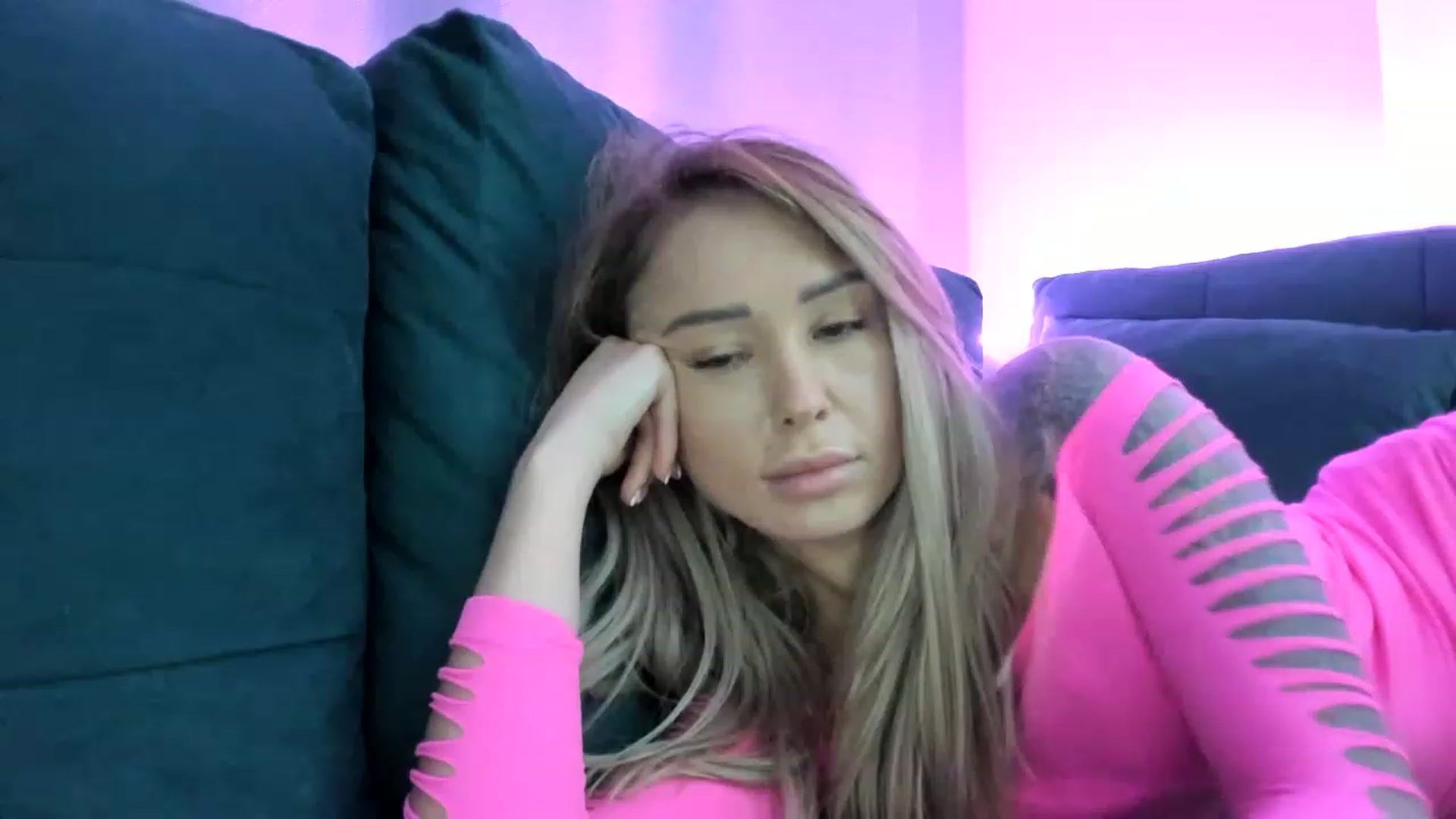 Gallery image thumbnail from AAA_Yas's myfreecams stream on, 12/08/2022, 24:29 image 18 of 20