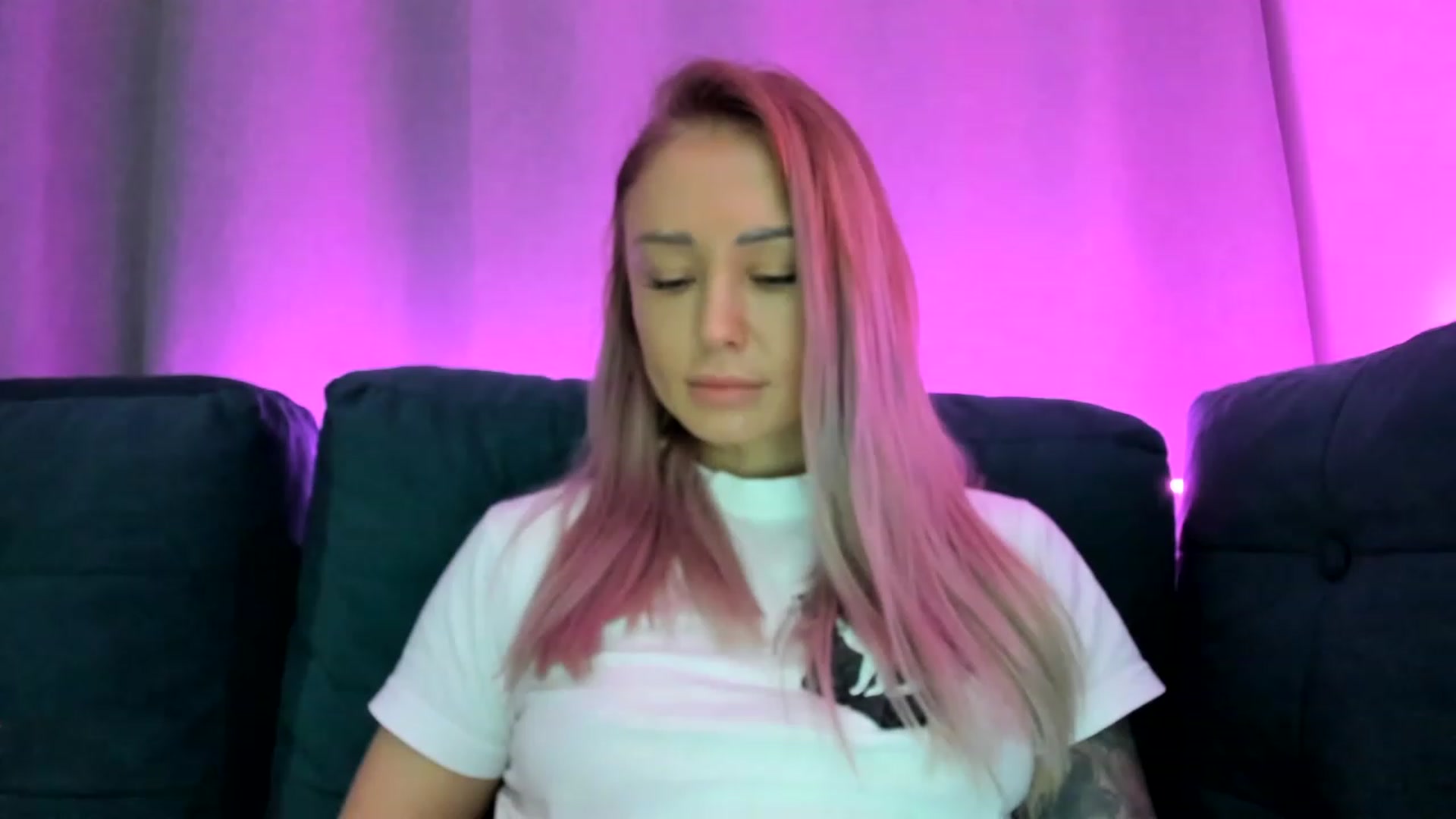 Gallery image thumbnail from AAA_Yas's myfreecams stream on, 12/09/2022, 24:31 image 1 of 20