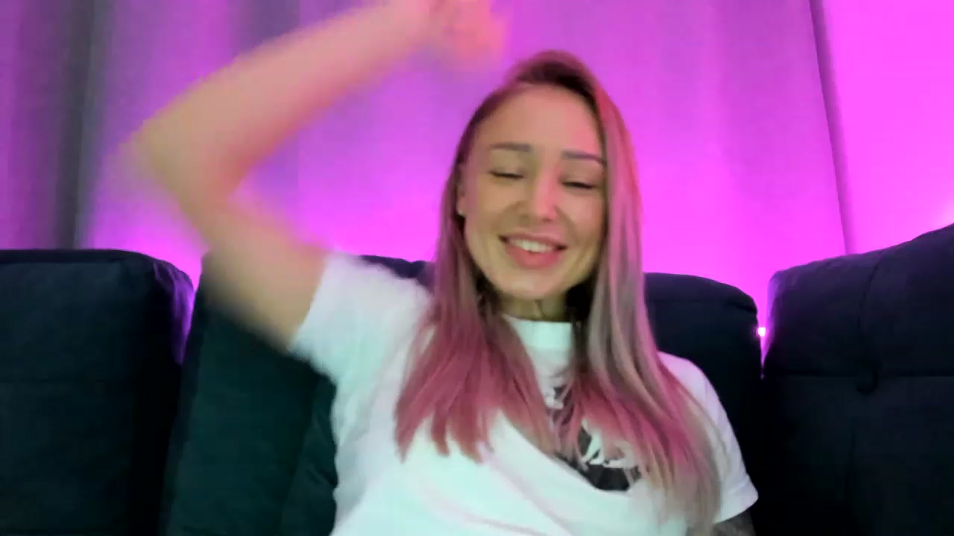 Gallery image thumbnail from AAA_Yas's myfreecams stream on, 12/09/2022, 24:31 image 4 of 20