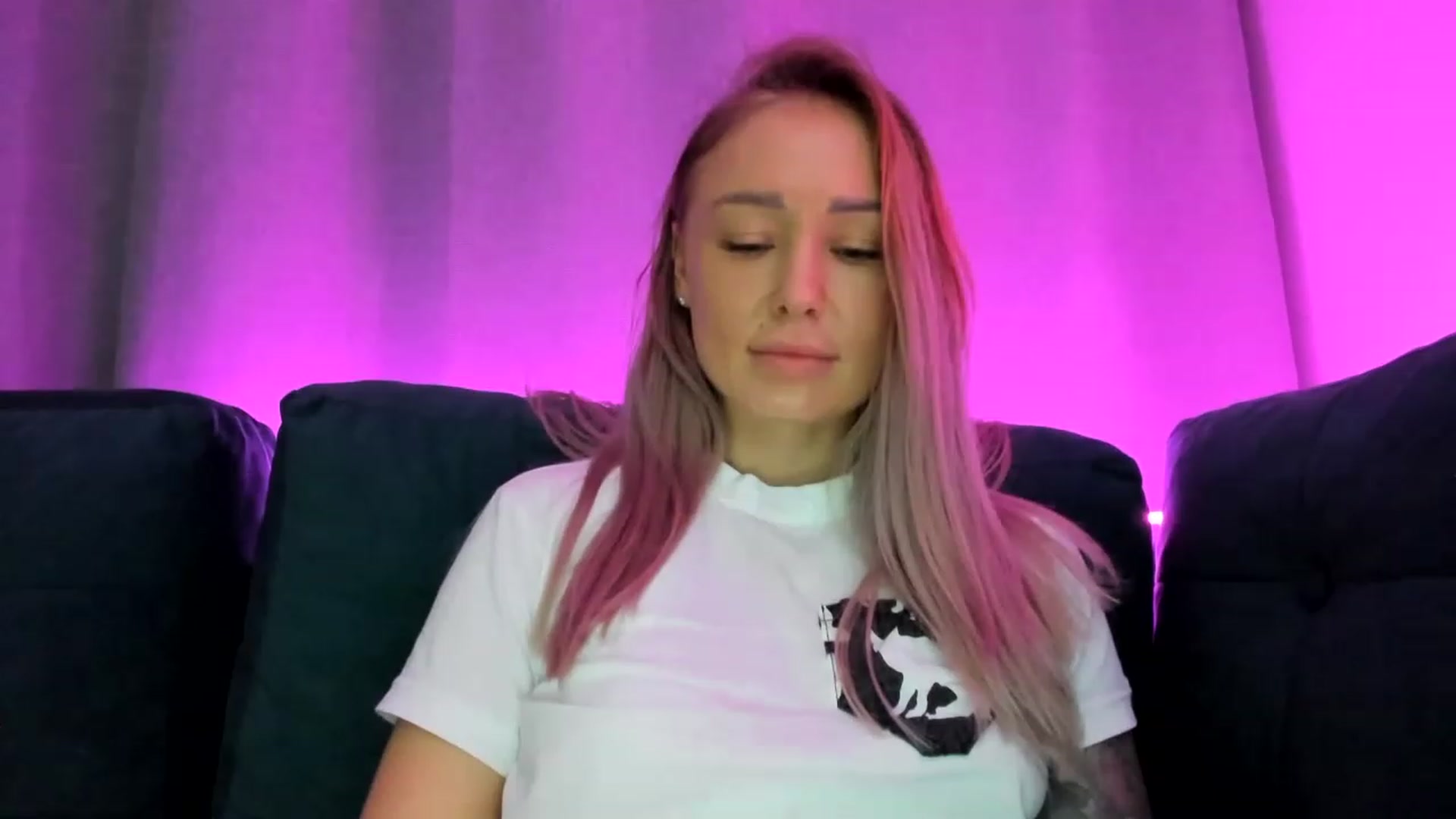 Gallery image thumbnail from AAA_Yas's myfreecams stream on, 12/09/2022, 24:31 image 14 of 20