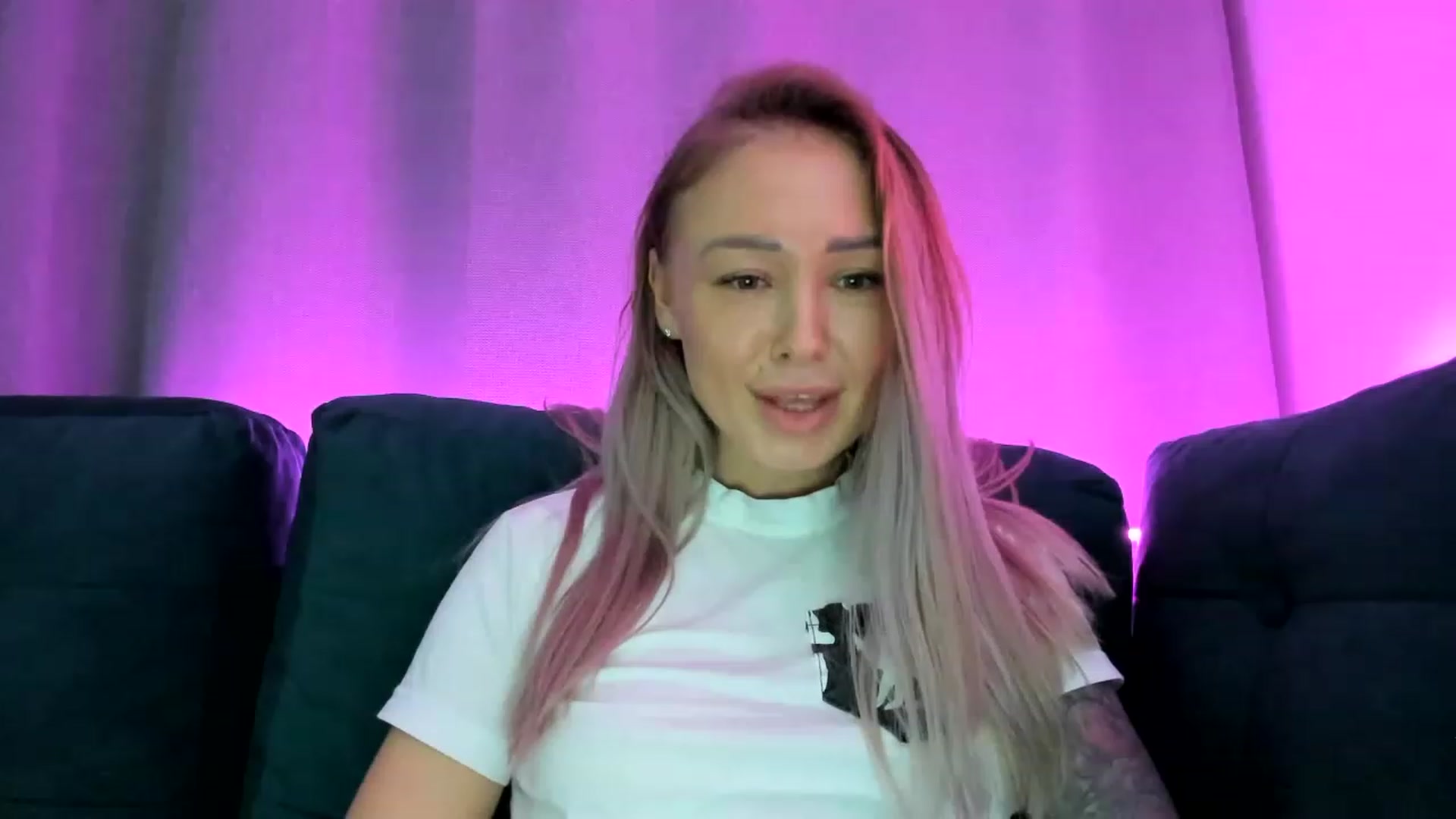 Gallery image thumbnail from AAA_Yas's myfreecams stream on, 12/09/2022, 24:31 image 13 of 20