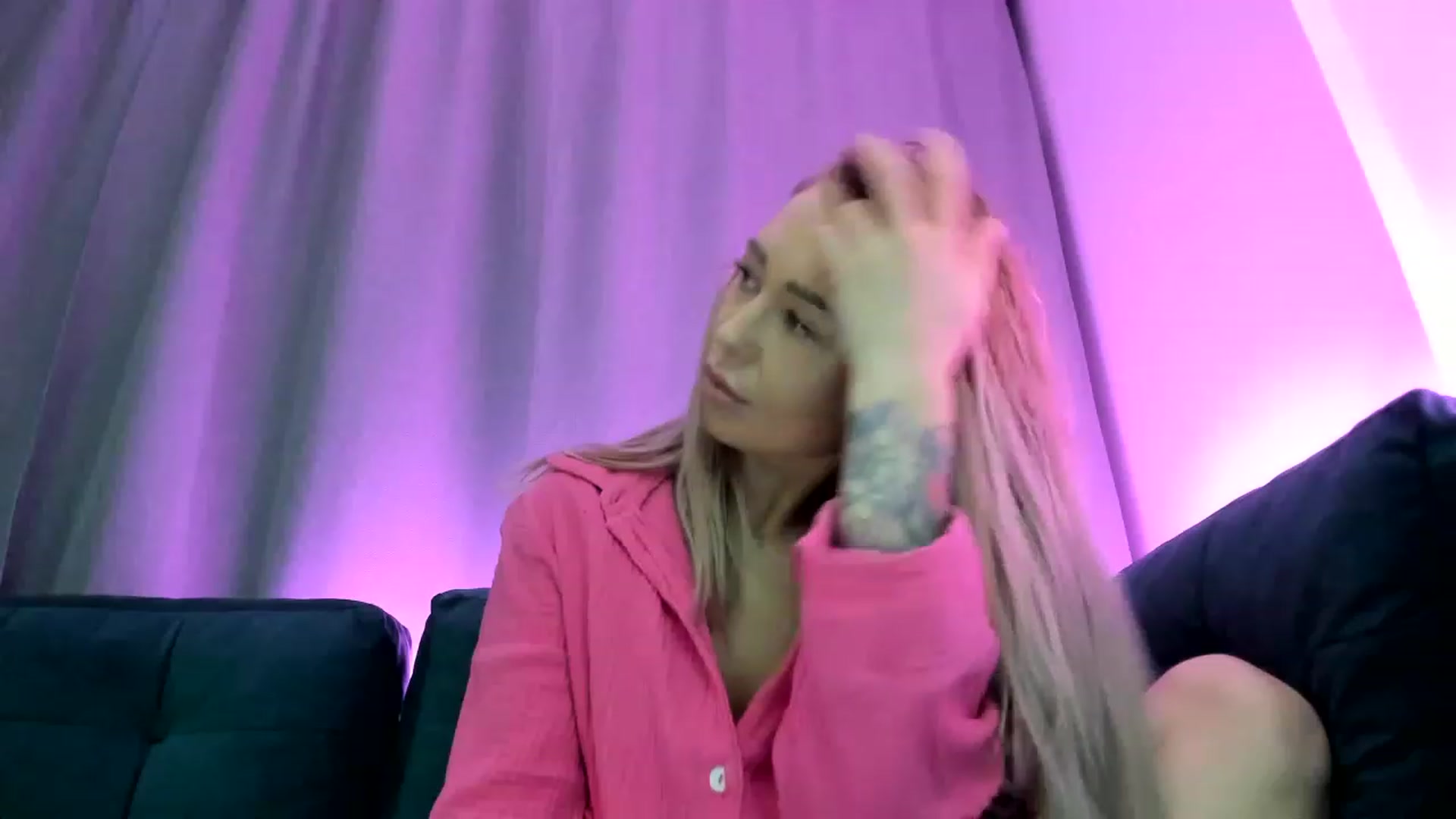 Gallery image thumbnail from AAA_Yas's myfreecams stream on, 12/09/2022, 18:42 image 9 of 20