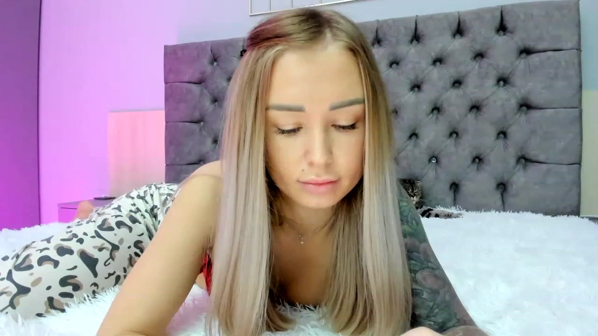 Gallery image thumbnail from AAA_Yas's myfreecams stream on, 12/10/2022, 19:32 image 6 of 20