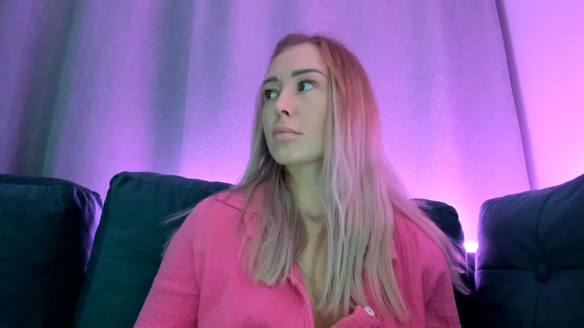 Gallery image thumbnail from AAA_Yas's myfreecams stream on, 12/11/2022, 23:10 image 7 of 20
