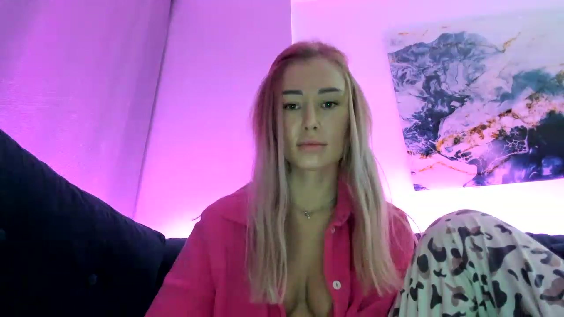 Gallery image thumbnail from AAA_Yas's myfreecams stream on, 12/12/2022, 24:08 image 11 of 20