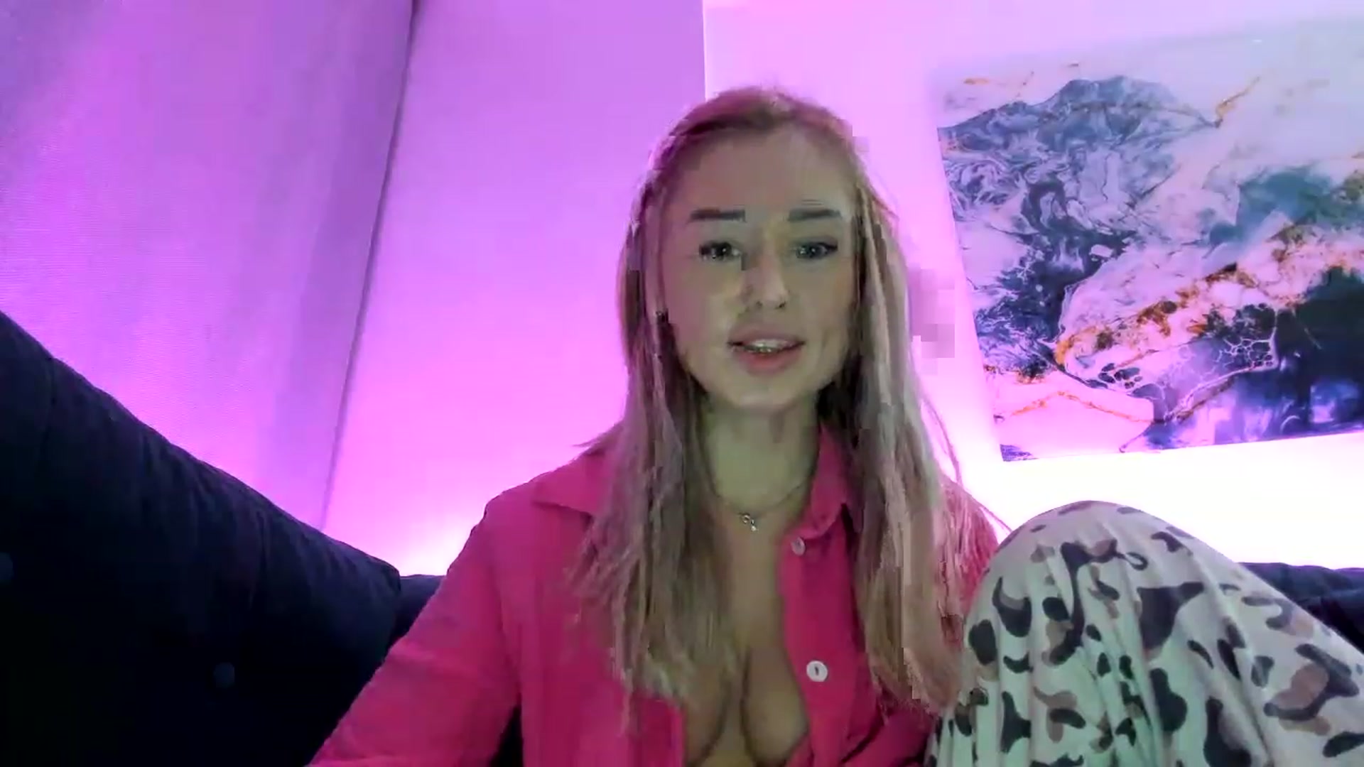 Gallery image thumbnail from AAA_Yas's myfreecams stream on, 12/12/2022, 24:08 image 12 of 20