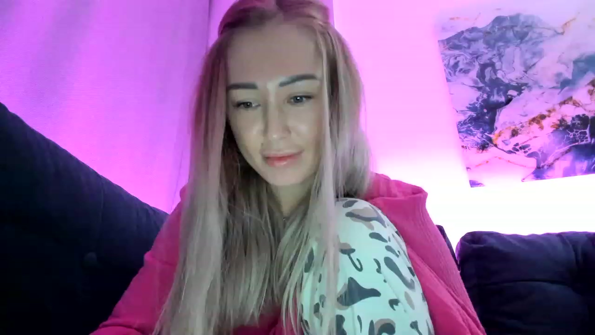 Gallery image thumbnail from AAA_Yas's myfreecams stream on, 12/12/2022, 24:08 image 2 of 20